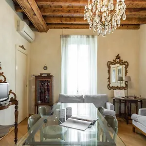 Italianway - Ripa Ticinese 53 B , Milano Italia